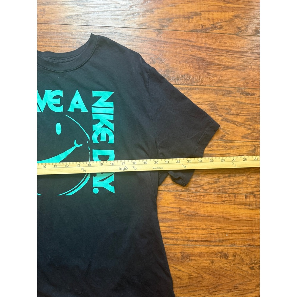 Nike Have A Nike Day Smiley Face Graphic T-Shirt Black Teal Mens XL - Picture 6 of 6